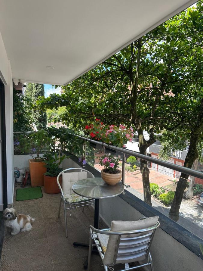 Casa Del Arbol Apto. 301 Medellín Buitenkant foto